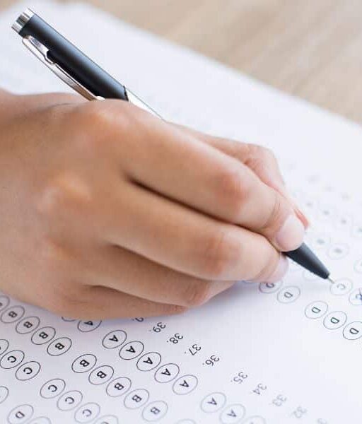 TESTS ET RECONVERSION PROFESSIONNELLE TESTS ET RECONVERSION PROFESSIONNELLE